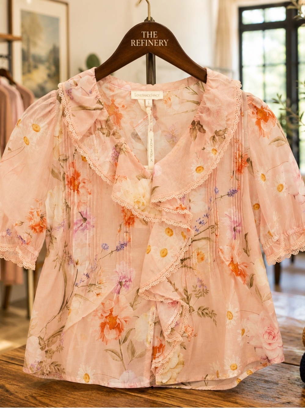 LUCKY & COCO-Floral Ruffle s/s Blouse NWT